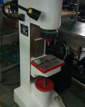 為何越來越多的客戶選擇自動(dòng)鉚接機(jī)？